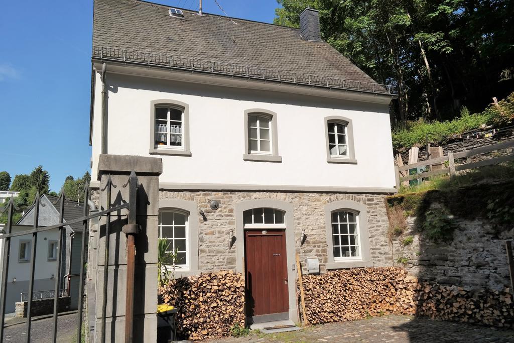Kutscherhaus Monschau Rum bild